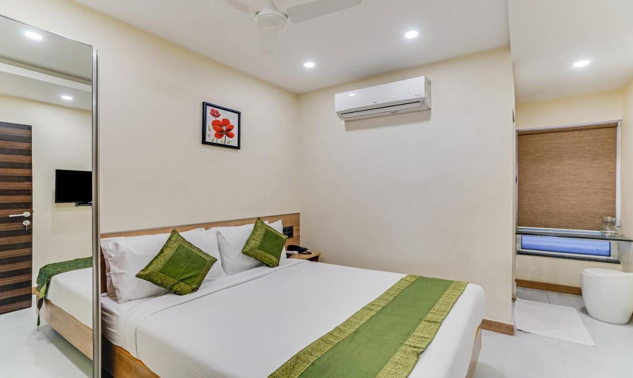 Treebo The Pearl Hotel Chennai Exterior photo